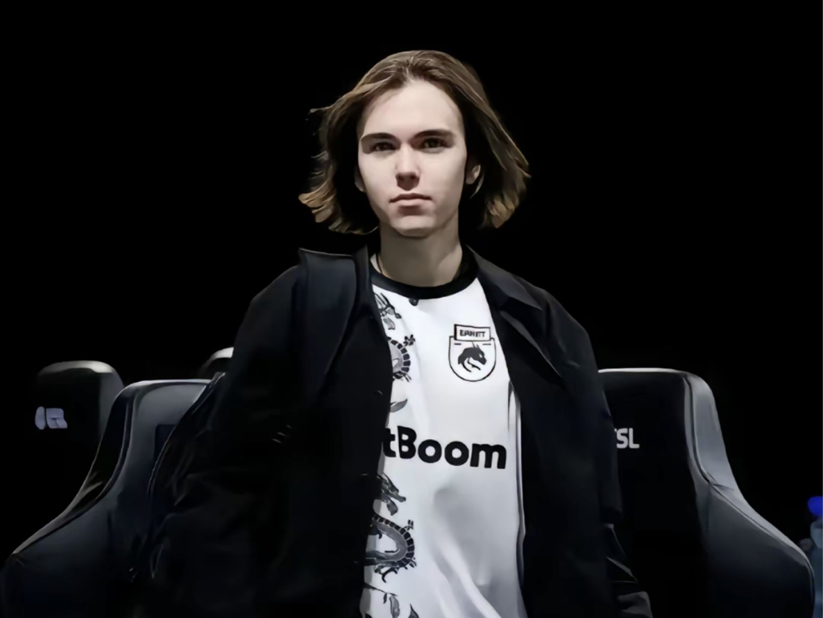 官方： makazze 替换NAVI阵容中的jL