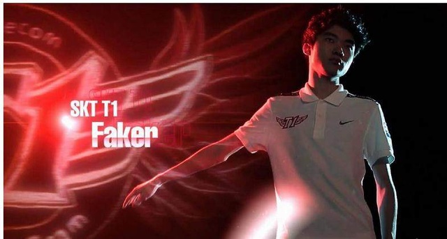 伞皇谈Knight取关BLG：我房管说是假的 本来就没关注过！