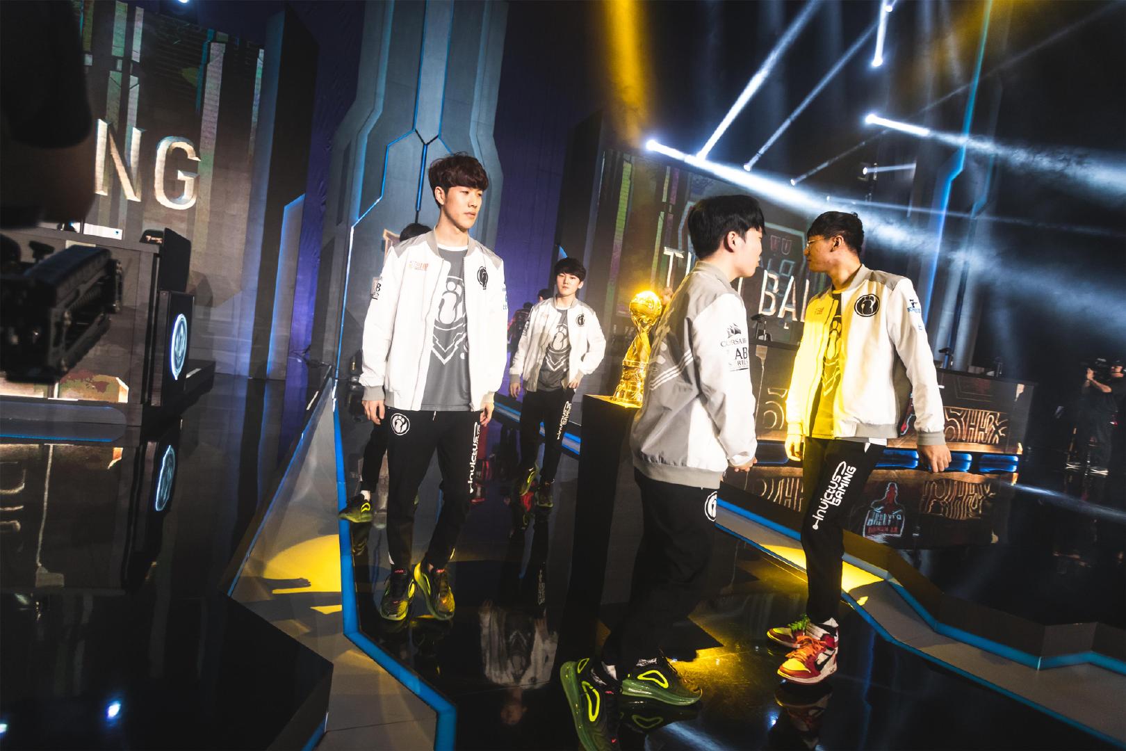 【赛后战报】开门红！ Oh My God 2：0轻松战胜RNG拿下首胜